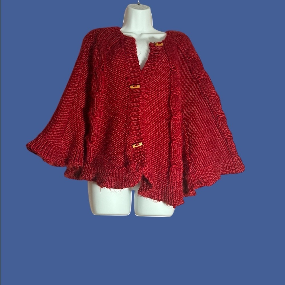 Chunky Cape Cardigan Sweater – Cable Knit (Red)